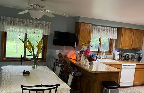 New Lisbon Casa | PEACEFUL GATAWAY NEAR CASTLE ROCK LAKE