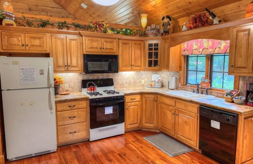 Millersburg Cabina | Peaceful Getaway With Dining & Exploring