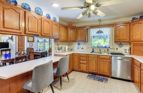Harrison Casa | Peaceful Harrison Home w/ Porch & Grill!