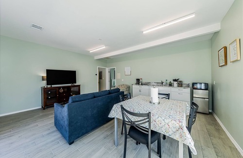 Hutto Casa | Peaceful Harvest Home in Hutto