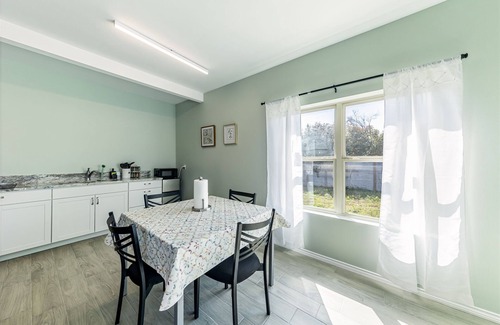 Hutto Casa | Peaceful Harvest Home in Hutto