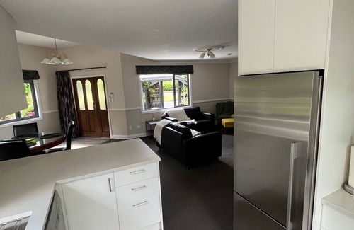 Upper Hutt Casa | Peaceful haven close to Upper Hutt activities