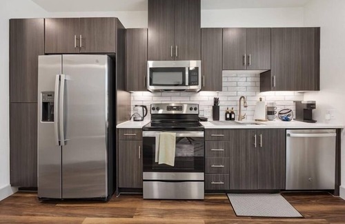 Addison Apartamento | Peaceful Hideaway W/Pool, Gym & Free parking