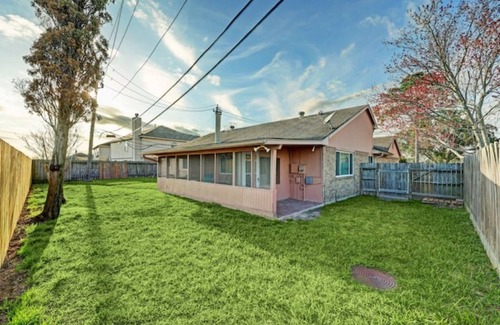 Heritage Park Casa | Peaceful Hideaway with 3 queens