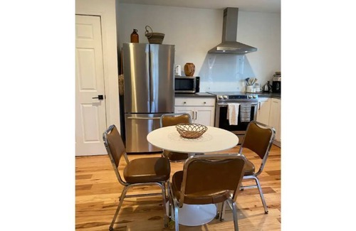 Pegram Casa | Peaceful Hillside Home Retreat *20 MIN TO NASH