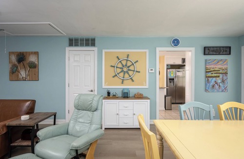 Saint Helena Island Casa | Peaceful home with fire-pit, screened porch, pet friendly, walk to the beach.