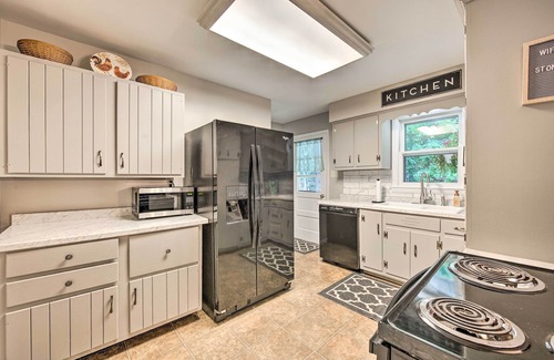 Dauphin Casa | Peaceful Home w/ Patio & Fire Pit on 2 Acres!