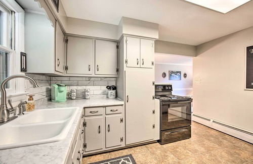 Dauphin Casa | Peaceful Home w/ Patio & Fire Pit on 2 Acres!