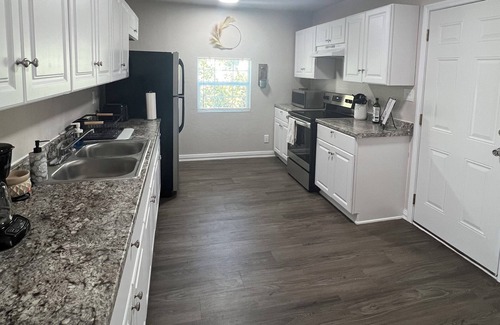 Pampa Casa | Peaceful Home with King Bed