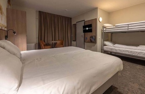 Krachtighuizen Hotel | Peaceful Hotel Room in the Woods | Explore Dutch Nature at Your Door