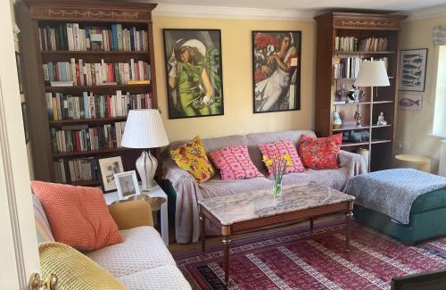 Aldeburgh Villa | Peaceful house ideal for dogs lovely location