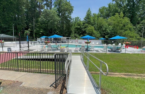 Northport Casa | Peaceful Lake Access.