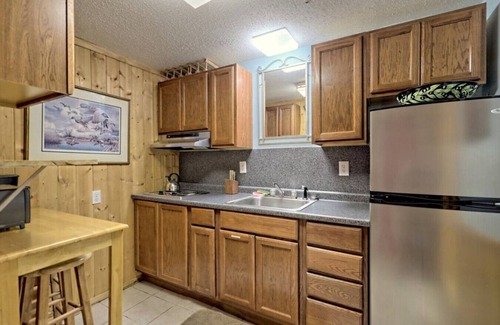 Clayton Casa | Peaceful Lake Burton Stay with Dock Access