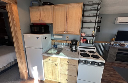 Ellsworth County Cabina | PEACEFUL LAKE CABIN