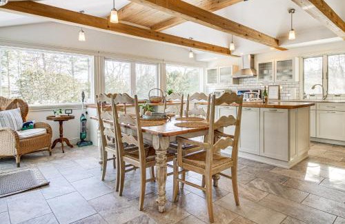 Lake George Casa | Peaceful Lake George Getaway - 3 Mi to Beach!