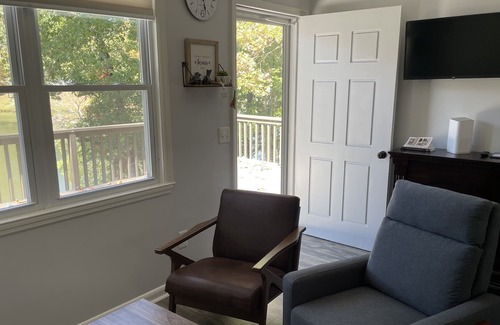 Asbury Cabina | Peaceful Lake Retreat