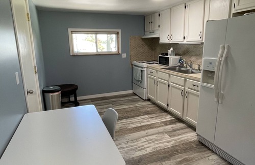 Coldwater Cabaña | Peaceful lake retreat