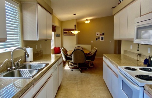 Lake Havasu City Casa | Peaceful Lake Havasu Pool Home