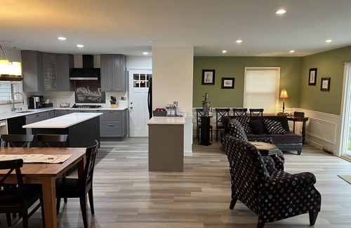 Sturgis Casa | Tranquila casa frente al lago ideal para familias: a 2 1/2 horas de Chicago