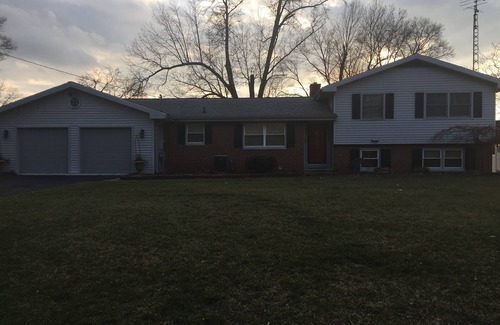 Sturgis Casa | Tranquila casa frente al lago ideal para familias: a 2 1/2 horas de Chicago