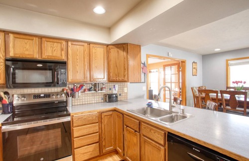 Rathdrum Apartamento | Peaceful Lakeside Home Perfect for Family Fun