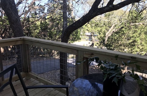 Canyon Lake Casa | Recientemente renovado Lakeview Home con mucho espacio al aire libre y privacidad!