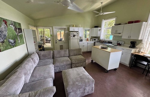 Andersonville Cabina | Peaceful lakeview cabin with private dock & dog run