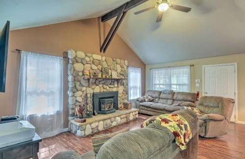 Long Barn Casa | Peaceful Little Doll House Cabin with Grill!