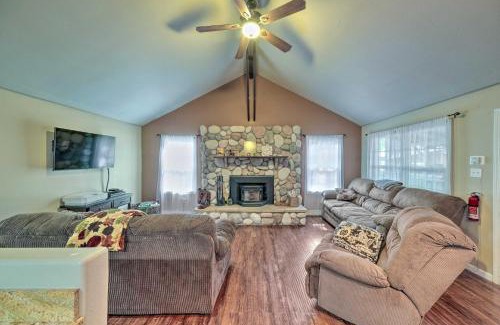 Long Barn Casa | Peaceful Little Doll House Cabin with Grill!