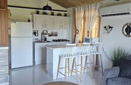 Arenales Apartamento | Lugar de paz, accesible a más de 20 playas en el pueblo de Aguadilla e Isabela!