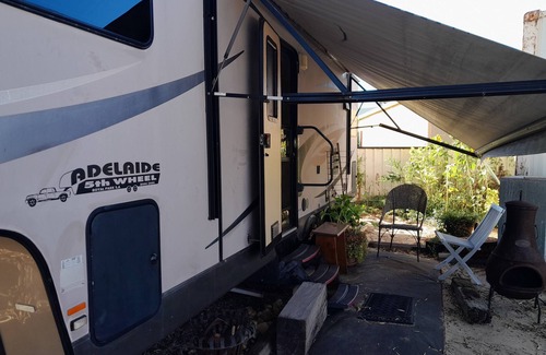 Tatiara Casa | Peaceful location to relax and rest, near a park, and walk to town.