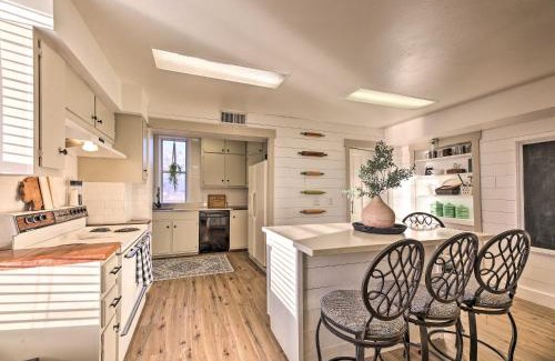 Blue Casa | Peaceful Luna Farmhouse with Wraparound Porch!