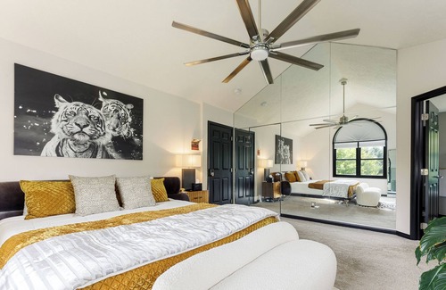 Holiday Hills Casa | Peaceful Luxury Unique 3 BDR Home w/ Cinema & More