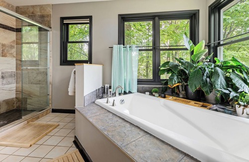 Holiday Hills Casa | Peaceful Luxury Unique 3 BDR Home w/ Cinema & More