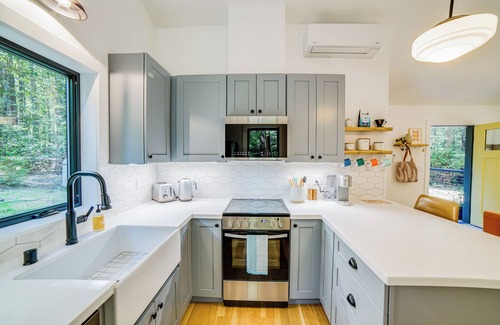 Mendocino Cabaña | Peaceful Mendocino Cottage Surrounded By Redwoods