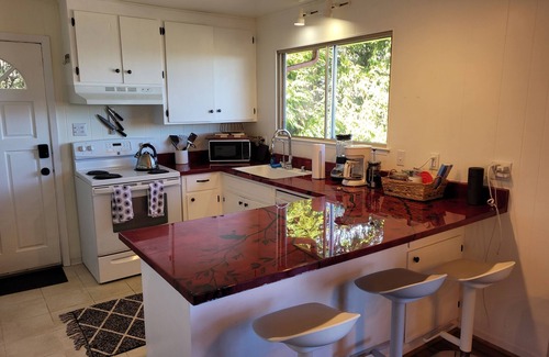 Kelseyville Casa | Peaceful Mid-century home w/ King bed and Hot tub--Amazing lake views!