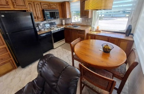 Riverwood Casa | Peaceful mobile home with AC in Port Charlotte