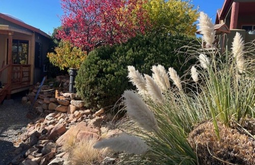 Dewey-Humboldt Casa | Peaceful mountain retreat-Private bedroom; King bed, bathroom located in my home