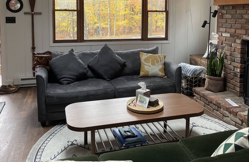 Hamlin Cabaña | Peaceful Mountain Cabin in Lakefront Community