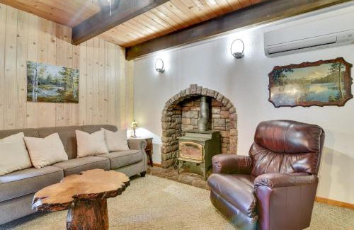 Zigzag Casa | Peaceful Mt Hood Cabin with Hot Tub and Fire Pit!