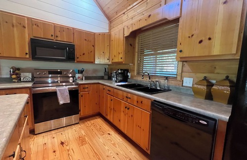 Franklin Cabina | Peaceful Mtn cabin w/fast Wi-Fi & 5 min walk to River