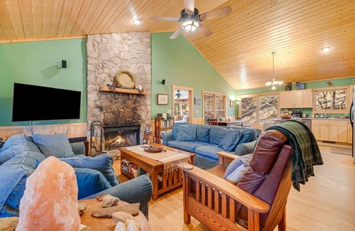 Brevard Casa | Peaceful Nature Retreat on 66 Acres | Pond, Trails