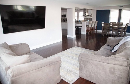 Gentilly Terrace Casa | Peaceful New Orleans Home! Perfect for your family or company.
