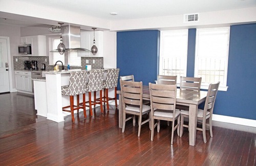 Gentilly Terrace Casa | Peaceful New Orleans Home! Perfect for your family or company.