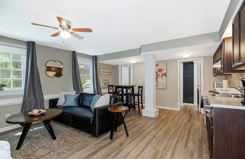 Kansas City Apartamento | Peaceful Parkside 2 bed apartment - walkable/ to The Plaza & Nelson museum