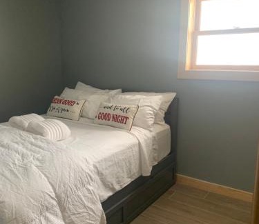 Lanesville Casa | Peaceful Peaks Cabin