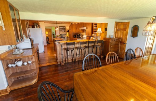Pepin Otro | Peaceful Pepin Farmhouse Getaway
