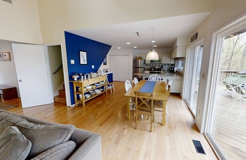 Mineral Casa | Peaceful Perch at Lake Anna