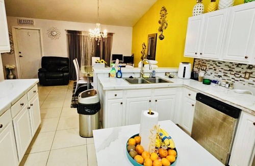 Joel Casa | Peaceful & Private! Close to Everything!