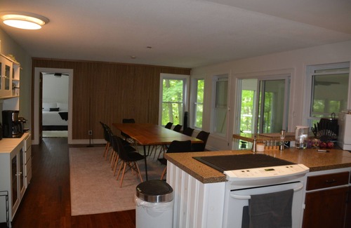 Tay Valley Cabaña | Peaceful & Private Cottage on Horseshoe Bay